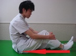 膝の曲がる範囲を大きくする運動　To increase the range of knee bend exercise